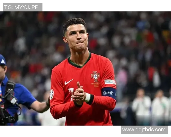 2025年世界十大足球球星排行榜及其辉煌成就解析