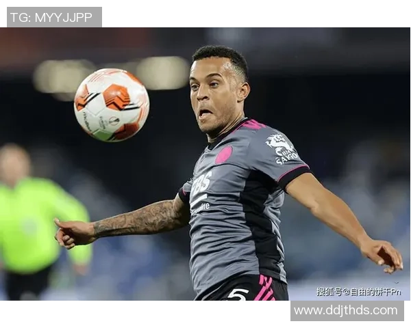 总统与足球球星的精彩碰撞：两位领袖如何在绿茵场外建立全球影响力